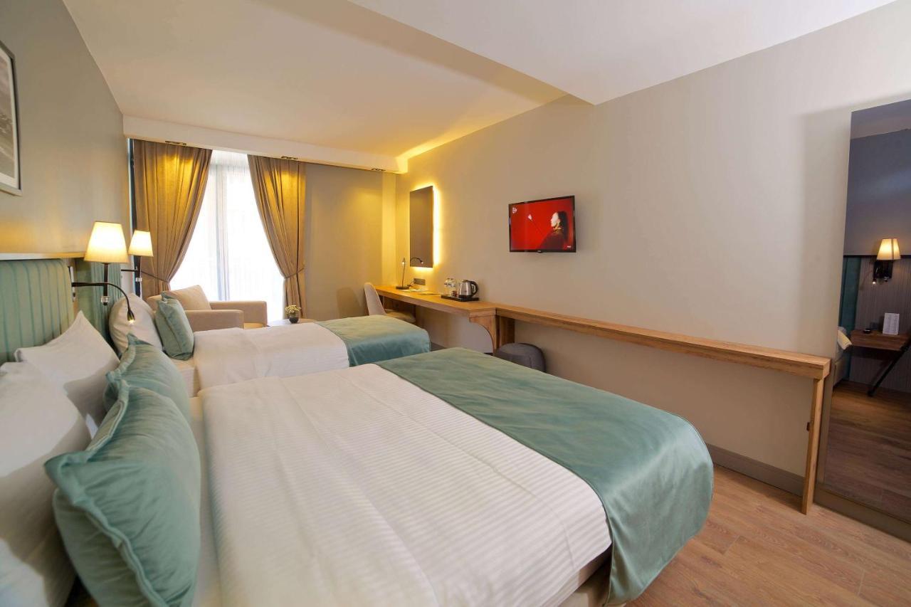 Days Inn By Wyndham Istanbul Arnavutkoy Экстерьер фото