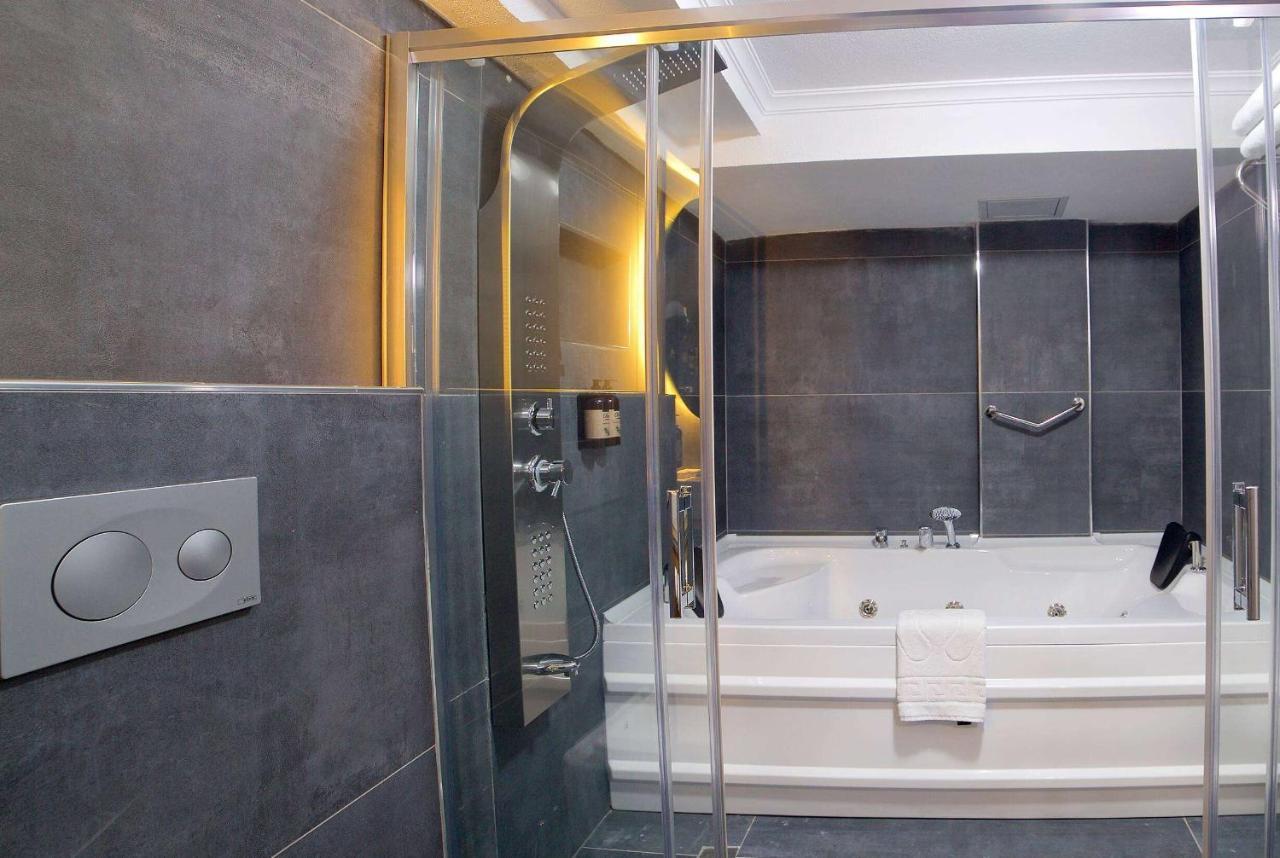 Days Inn By Wyndham Istanbul Arnavutkoy Экстерьер фото