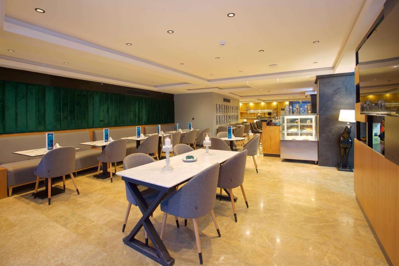Days Inn By Wyndham Istanbul Arnavutkoy Экстерьер фото
